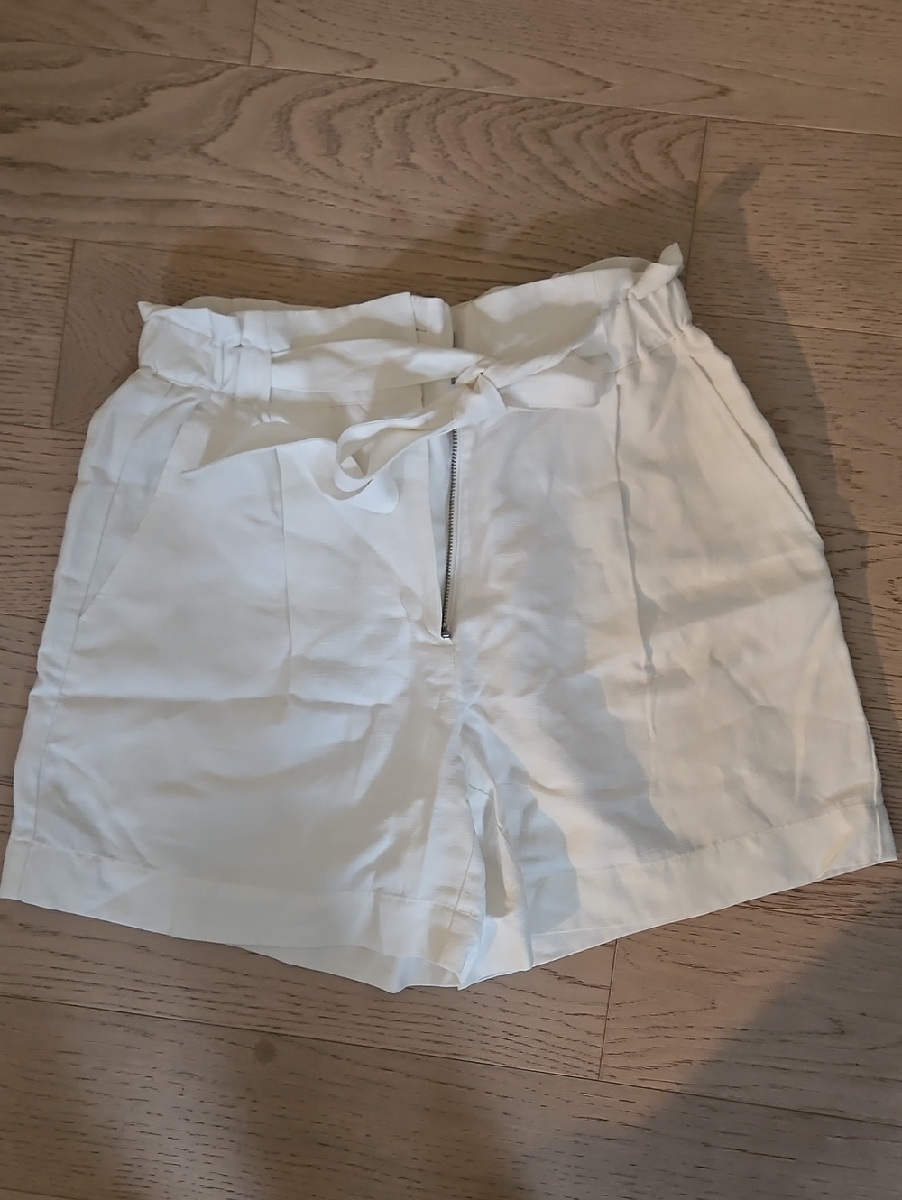 Wilfred White High-Rise Paperbag Tie-Waist Shorts